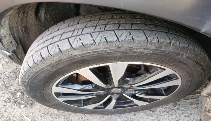 2019 Nissan Kicks XV 1.5, Petrol, Manual, 95,426 km, tyre