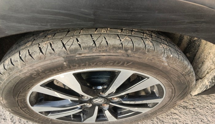 2019 Nissan Kicks XV 1.5, Petrol, Manual, 95,426 km, tyre