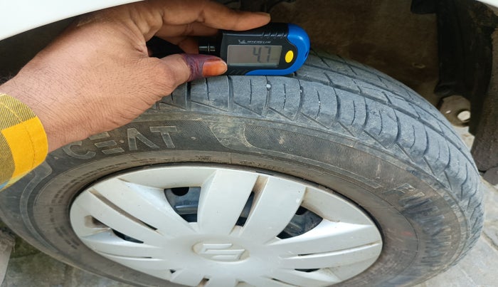 2019 Maruti Alto VXI, Petrol, Manual, 26,503 km, tyre