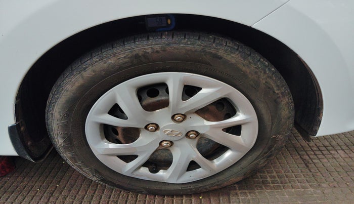 2017 Hyundai Grand i10 SPORTZ 1.2 KAPPA VTVT, Petrol, Manual, 59,205 km, tyre