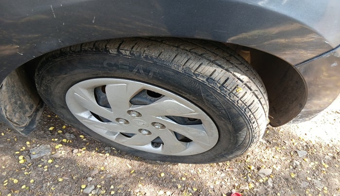 2019 Hyundai NEW SANTRO SPORTZ CNG, Petrol, Manual, 88,591 km, tyre
