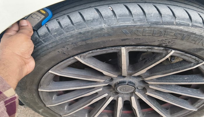 2024 Tata Tiago XT CNG, Petrol, Manual, 36,985 km, tyre