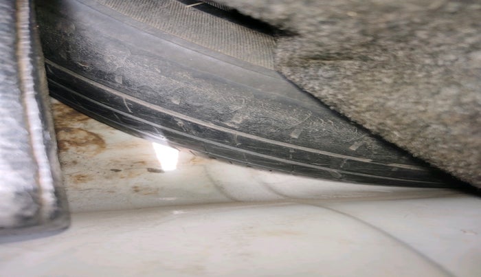 2015 Honda Amaze 1.2L I-VTEC S AT, Petrol, Automatic, 1,20,024 km, tyre