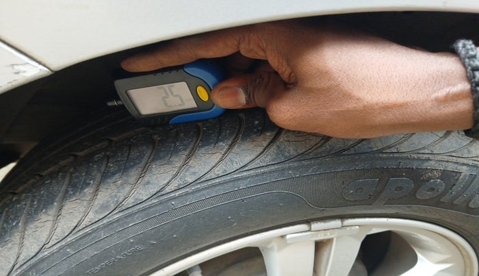 2010 Hyundai i20 SPORTZ 1.2, Petrol, Manual, 48,841 km, tyre