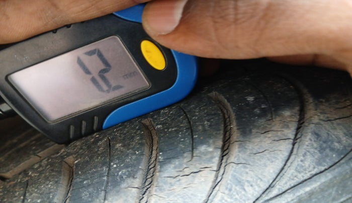 2010 Hyundai i20 SPORTZ 1.2, Petrol, Manual, 48,841 km, tyre