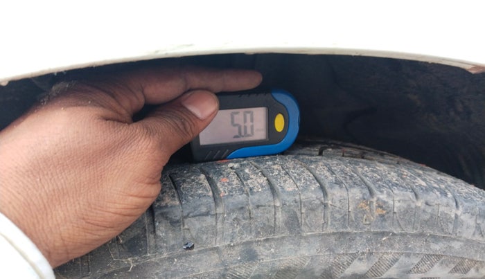 2013 Hyundai i20 ASTA 1.4 CRDI, Diesel, Manual, 1,79,054 km, tyre