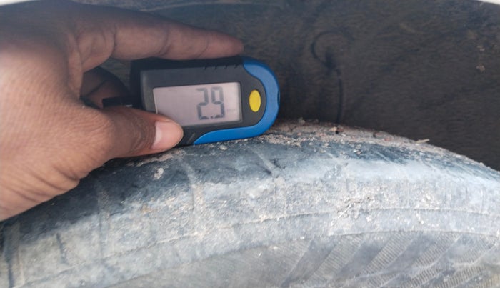 2013 Hyundai i20 ASTA 1.4 CRDI, Diesel, Manual, 1,79,054 km, tyre