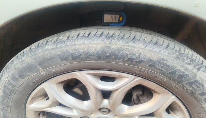 2013 Ford Ecosport TITANIUM 1.5L DIESEL, Diesel, Manual, 1,42,694 km, tyre