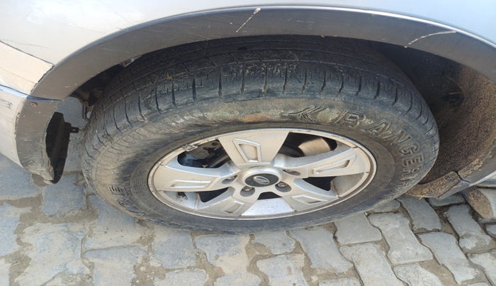 2014 Mahindra XUV500 W8, Diesel, Manual, 1,45,249 km, tyre