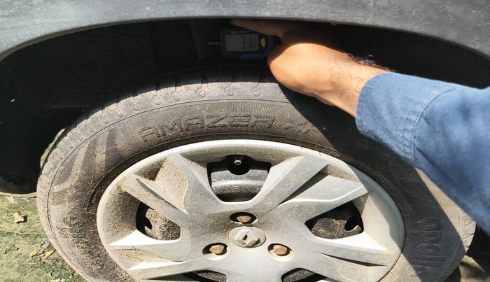 2020 Renault Kwid RXL, Petrol, Manual, 25,626 km, tyre