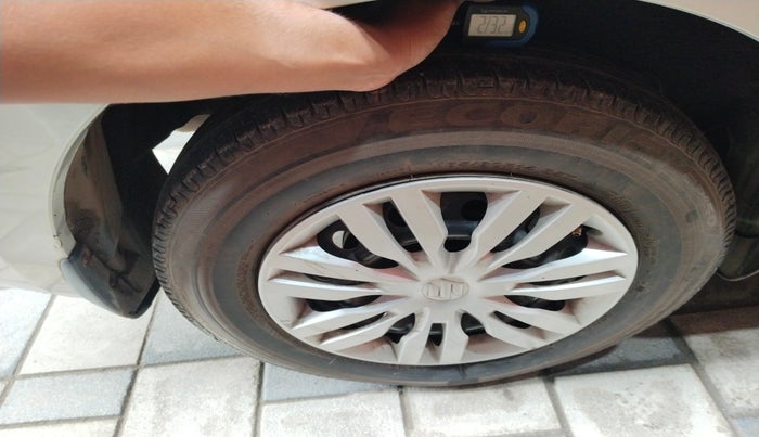 2020 Maruti Dzire VXI, Petrol, Manual, 45,392 km, tyre