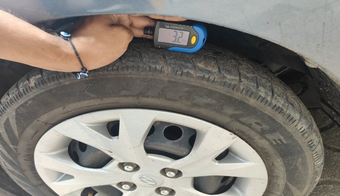 2014 Hyundai Grand i10 SPORTZ 1.2 KAPPA VTVT, Petrol, Manual, 45,981 km, tyre