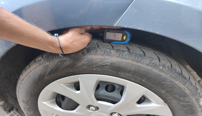 2014 Hyundai Grand i10 SPORTZ 1.2 KAPPA VTVT, Petrol, Manual, 45,981 km, tyre