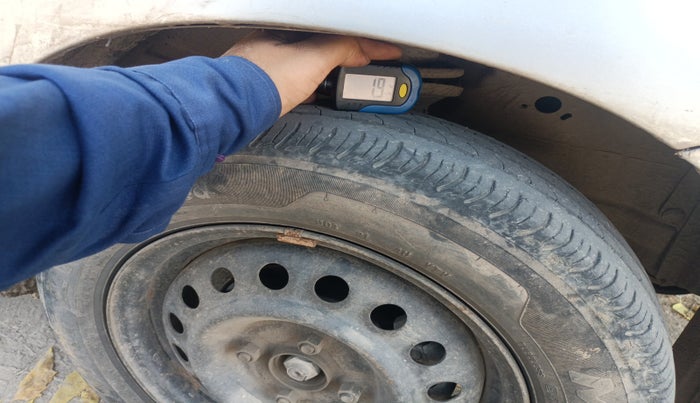 2013 Maruti Wagon R 1.0 VXI, Petrol, Manual, 1,26,938 km, tyre