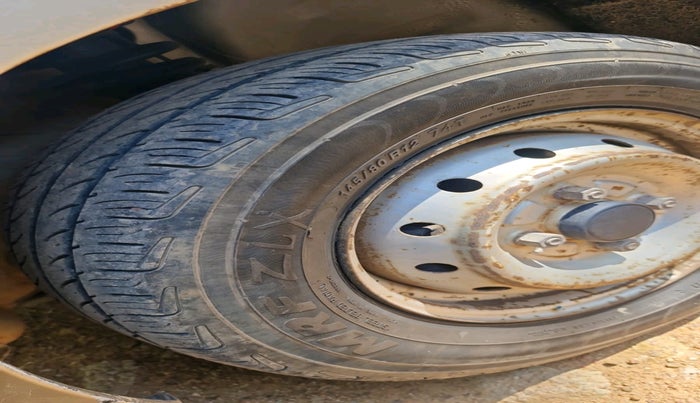 2011 Maruti Alto LXI, Petrol, Manual, 99,973 km, tyre