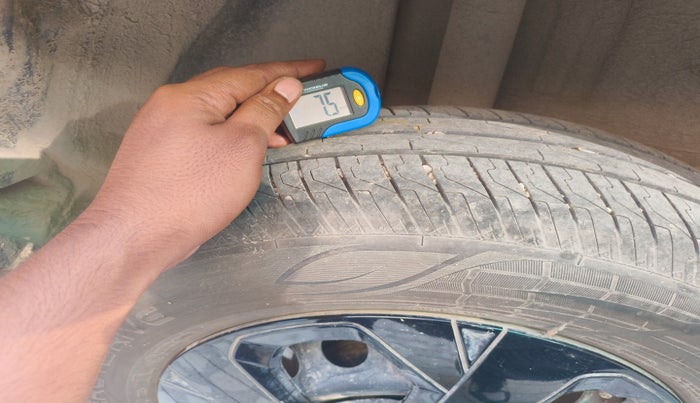 2025 Tata PUNCH Adventure Plus AMT, Petrol, Automatic, 3,400 km, tyre