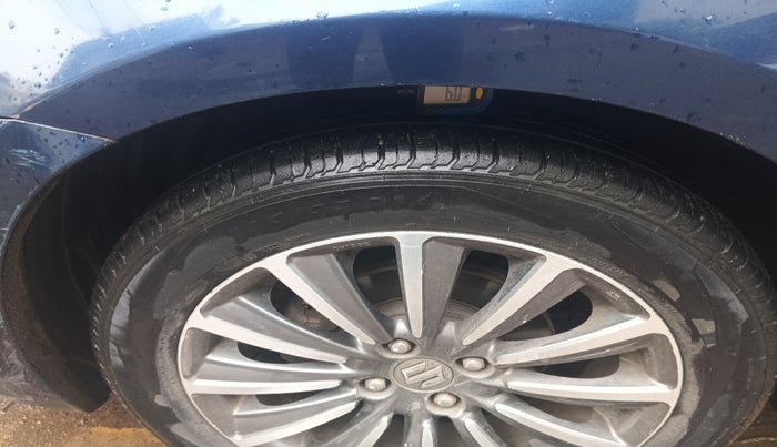 2018 Maruti Ciaz ALPHA 1.5 SHVS PETROL, Petrol, Manual, 1,02,200 km, tyre