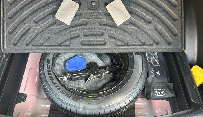 2021 KIA SELTOS HTX PLUS 1.5 DIESEL, Diesel, Manual, 1,25,000 km, tyre