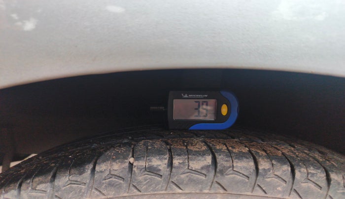 2019 Hyundai NEW SANTRO SPORTZ CNG, Petrol, Manual, 1,07,928 km, tyre
