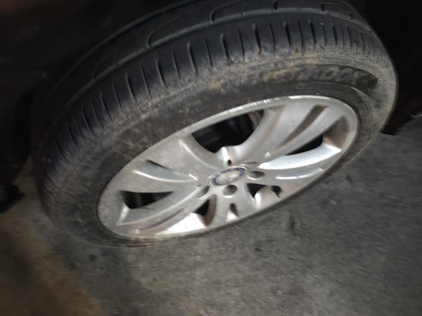 2010 Mercedes Benz C Class 200 CGI AVANTGARDE, Petrol, Automatic, 56,092 km, tyre