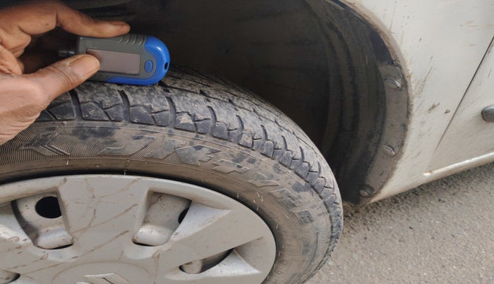 2013 Maruti Wagon R 1.0 LXI CNG, Petrol, Manual, 90,309 km, tyre