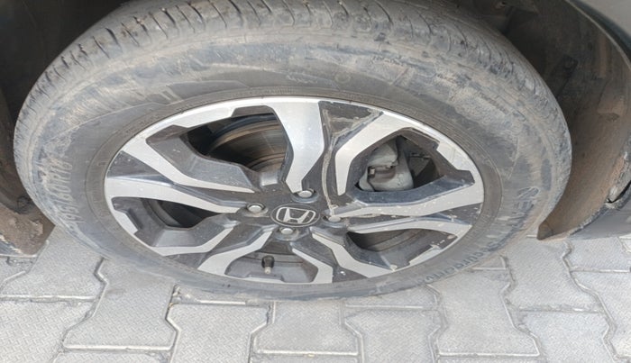 2017 Honda WR-V 1.2L I-VTEC VX MT, Petrol, Manual, 74,476 km, tyre