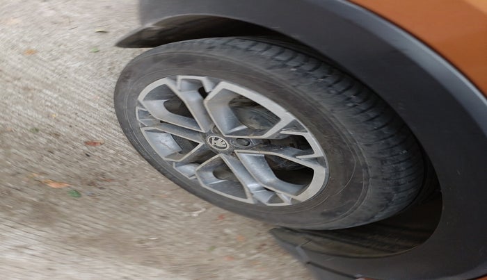 2021 Skoda KUSHAQ STYLE 1.0L TSI AT, Petrol, Automatic, 49,839 km, tyre