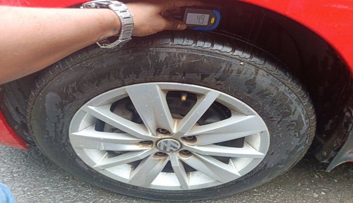 2014 Volkswagen Polo HIGHLINE1.2L, Petrol, Manual, 39,773 km, tyre