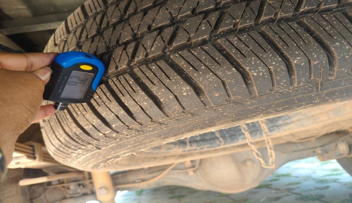 2023 Toyota HILUX HIGH 4X4 AT, Diesel, Automatic, 12,513 km, tyre