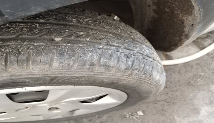 2020 Renault Kwid RXT 0.8, Petrol, Manual, 79,201 km, tyre