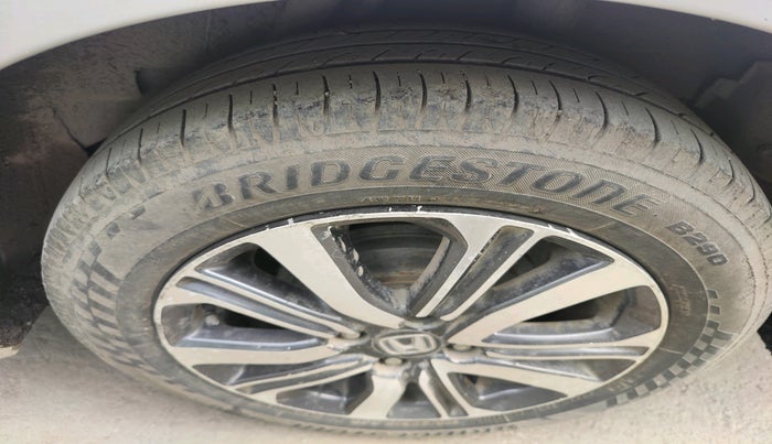 2018 Honda City 1.5L I-VTE V CVT, Petrol, Automatic, 1,02,000 km, tyre