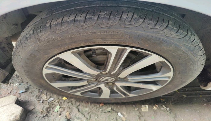 2018 Honda City 1.5L I-VTE V CVT, Petrol, Automatic, 1,02,000 km, tyre