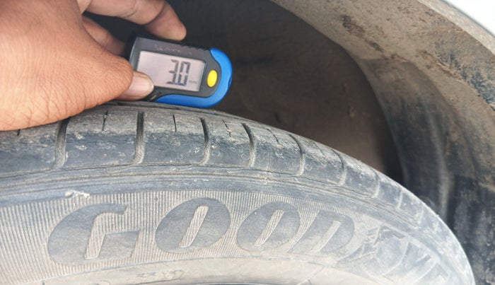 2019 Maruti Ciaz SIGMA 1.5 SHVS MT  PETROL, Petrol, Manual, 35,554 km, tyre