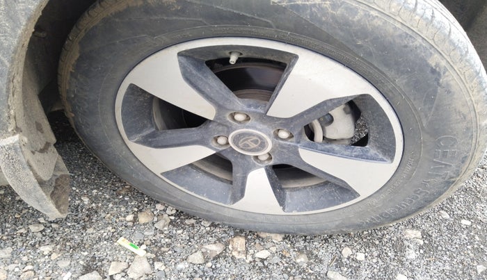 2017 Tata NEXON XZ PLUS PETROL, Petrol, Manual, 70,440 km, tyre