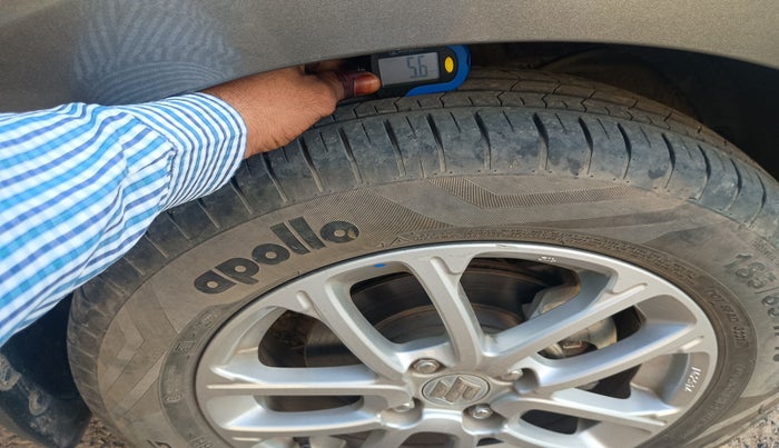 2021 Maruti Swift ZXI, Petrol, Manual, 13,057 km, tyre