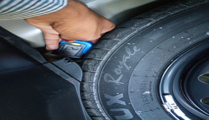 2021 Maruti Swift ZXI, Petrol, Manual, 13,057 km, tyre