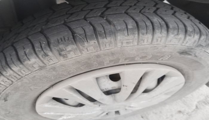 2012 Maruti Alto LXI, Petrol, Manual, 78,850 km, tyre