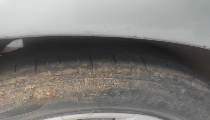 2011 Maruti A Star ZXI, Petrol, Manual, 73,045 km, tyre