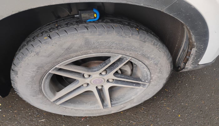 2021 Hyundai VENUE S+ 1.2, Petrol, Manual, 41,635 km, tyre