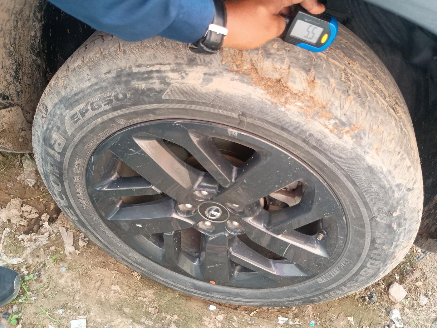 2022 Tata Safari XT PLUS, Diesel, Manual, 43,600 km, tyre