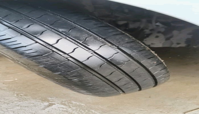 2014 Maruti Ertiga VDI, Diesel, Manual, 1,74,999 km, tyre