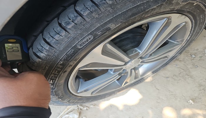 2018 Hyundai Verna 1.6 VTVT SX, Petrol, Manual, 65,664 km, tyre