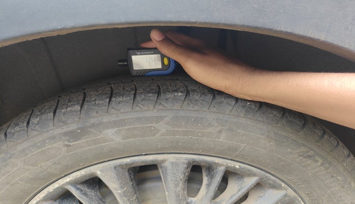 2019 Maruti XL6 ZETA MT, Petrol, Manual, 90,941 km, tyre