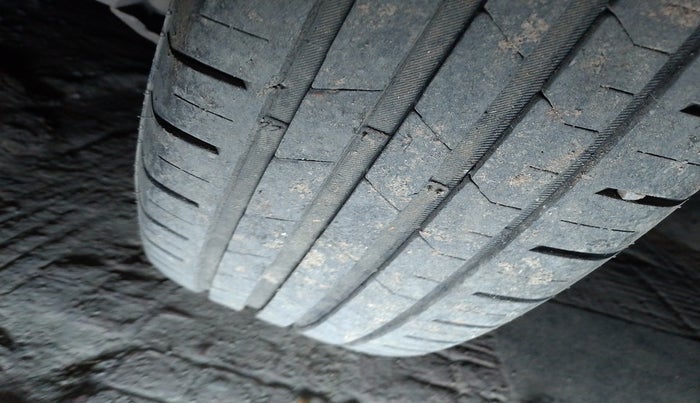 2017 Hyundai Elite i20 ERA 1.2, Petrol, Manual, 74,035 km, tyre