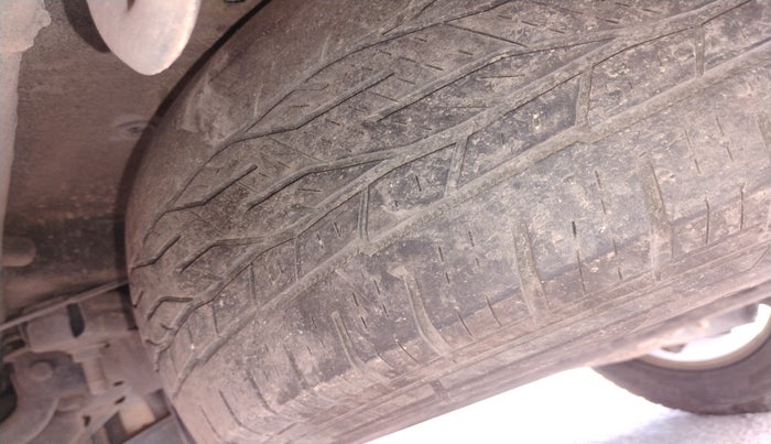 2013 Mahindra XUV500 W8, Diesel, Manual, 1,47,938 km, tyre