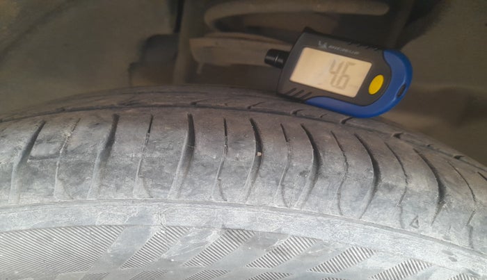 2019 Tata Tiago XZ PETROL, Petrol, Manual, 74,852 km, tyre
