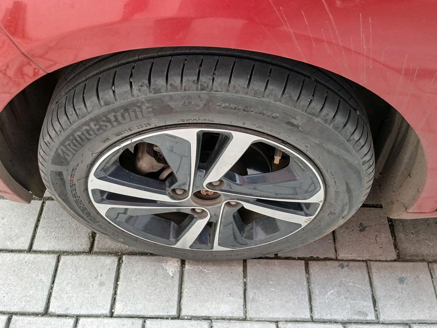 2022 Tata ALTROZ XZ PLUS DIESEL, Diesel, Manual, 74,129 km, tyre