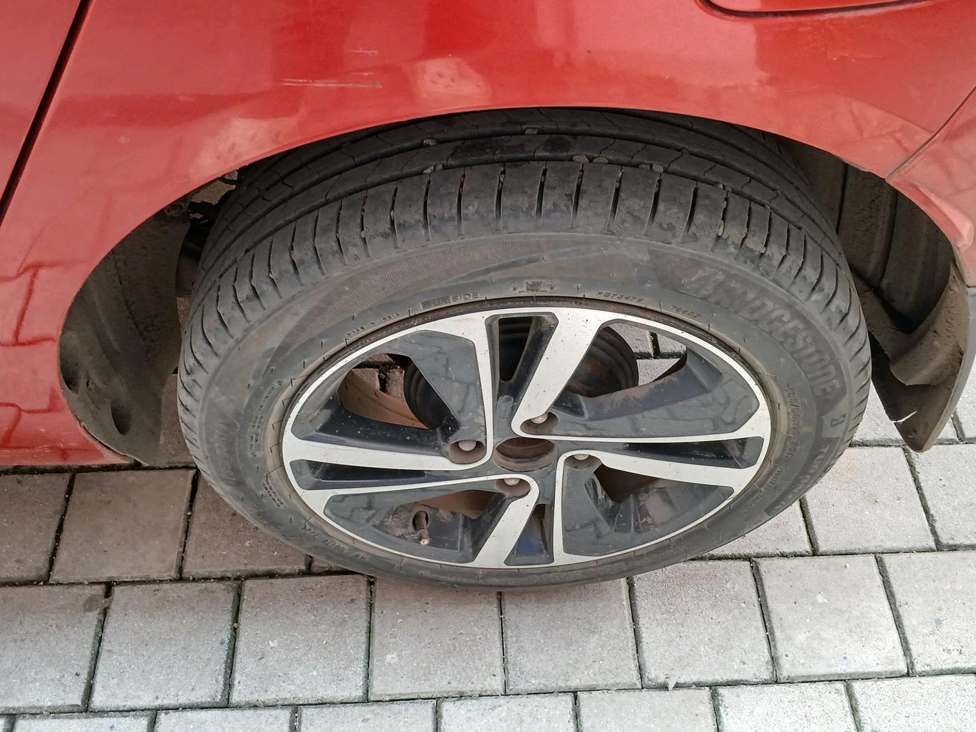 2022 Tata ALTROZ XZ PLUS DIESEL, Diesel, Manual, 74,129 km, tyre