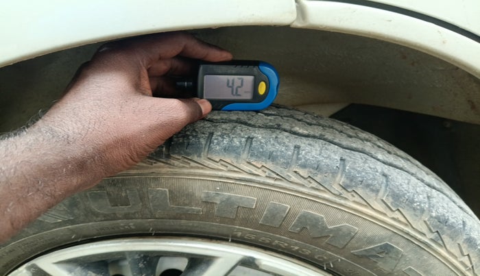 2023 Maruti Eeco 5 STR AC, Petrol, Manual, 28,266 km, tyre