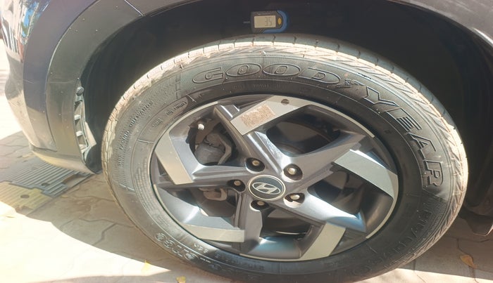 2021 Hyundai VENUE SX PLUS 1.0 TURBO DCT, Petrol, Automatic, 86,903 km, tyre